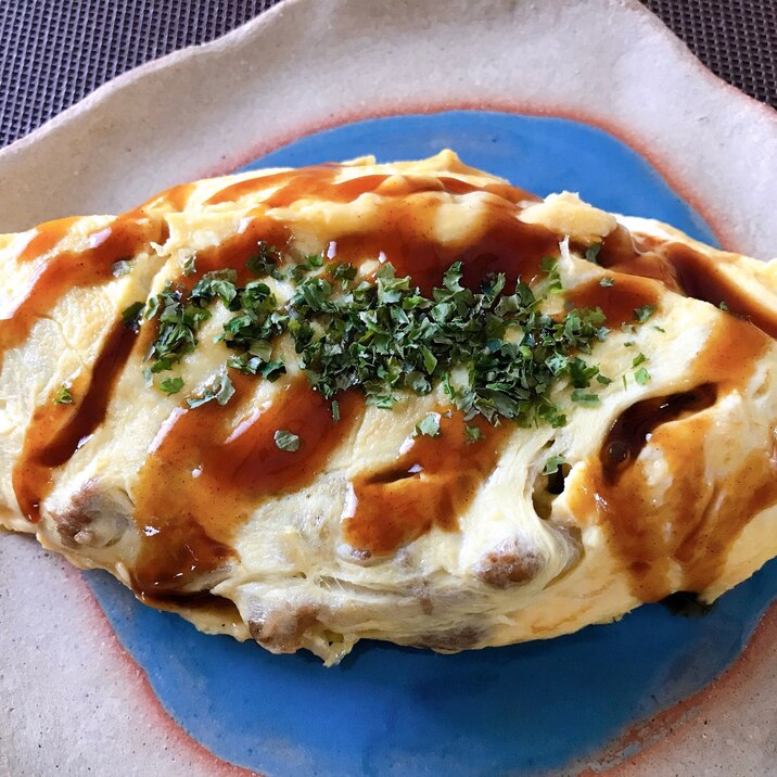 余った焼きそばで☆節約オムそば